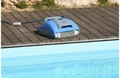 Maytronics Dolphin Dolphin Supreme M200 Zwembadrobot -Zwembadverzorging Verkoopwinkel maytronics dolphin dolphin supreme m200 zwembadrob 1