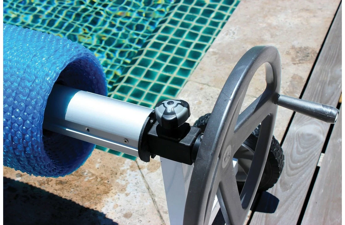 Poolstyle Oprolsysteem KALU | Max. Badmaten 5 X 10 Meter 4 Poolstyle Oprolsysteem KALU | Max. Badmaten 5 X 10 Meter - Afbeelding 4